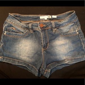 Women’s shorts size 9